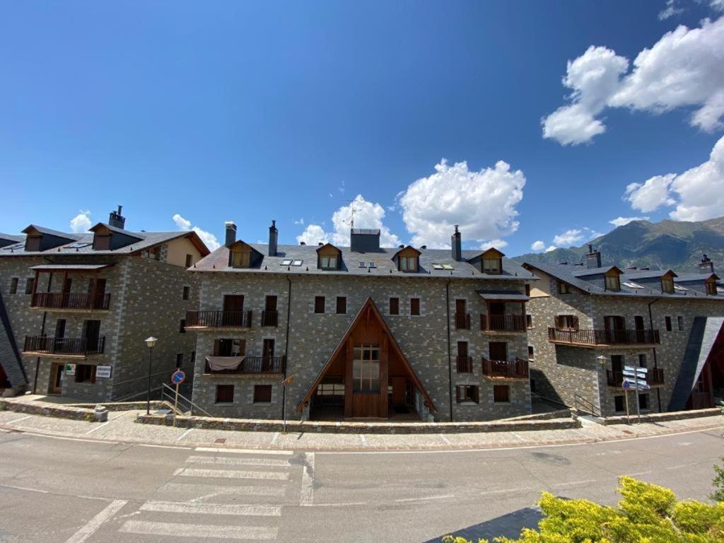 Agradable Apartamento Con Jardin Privado En Cerler Esterno foto